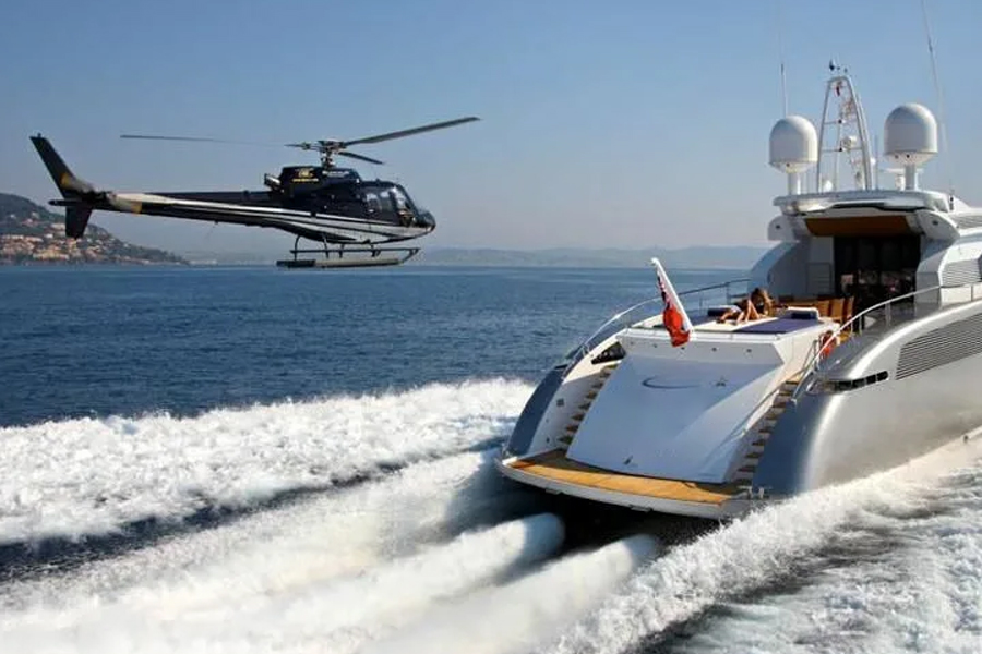 Avions et yachts